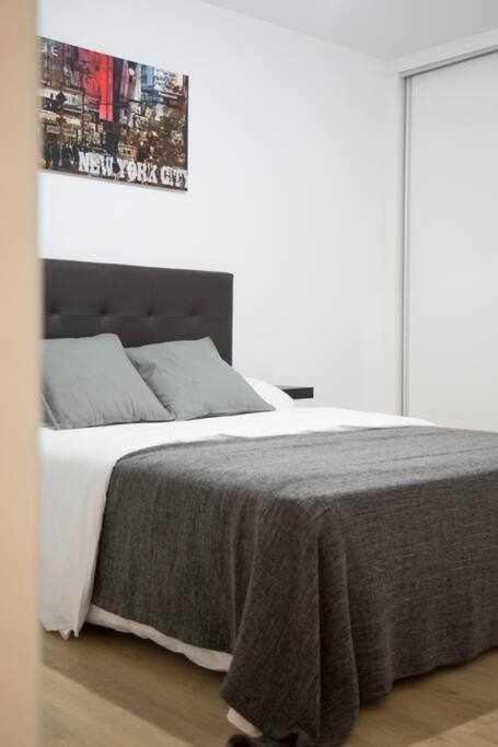 Apartamento Sotano En Gran Via Madri Exterior foto