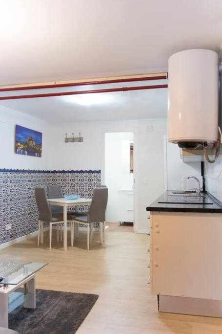 Apartamento Sotano En Gran Via Madri Exterior foto